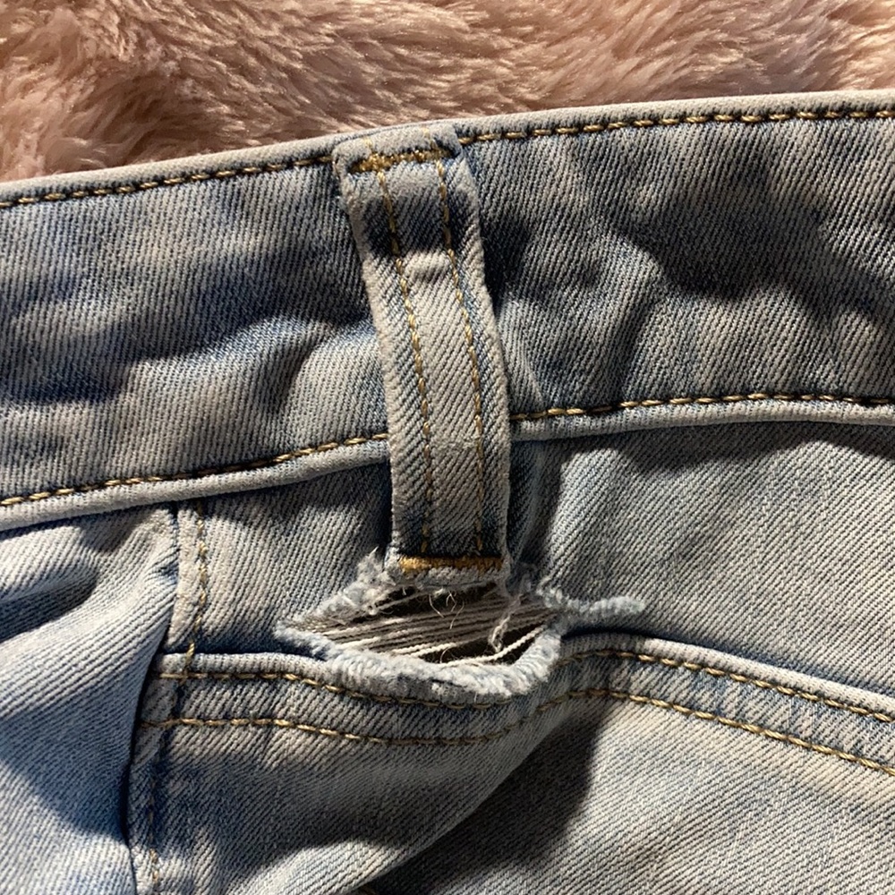 American Eagle distressed highest rise jeggings! - Picture 9 of 9
